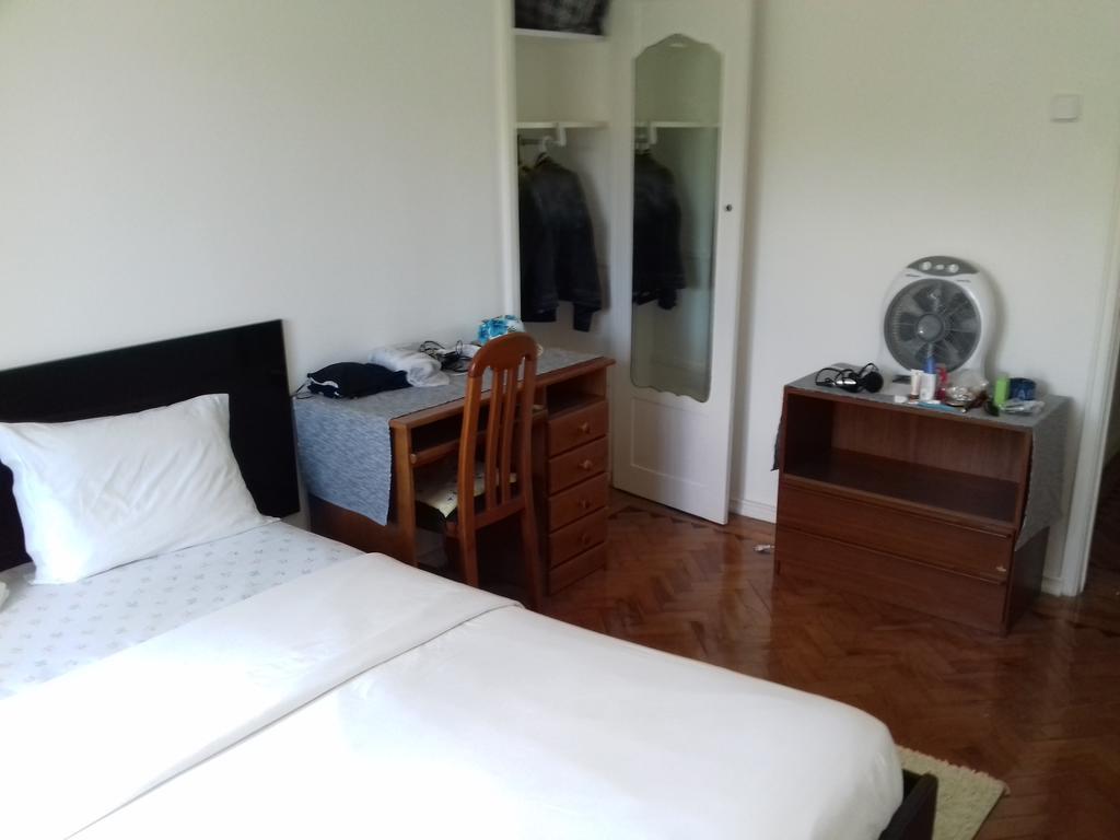 Voyage Guest House Lisbona Esterno foto