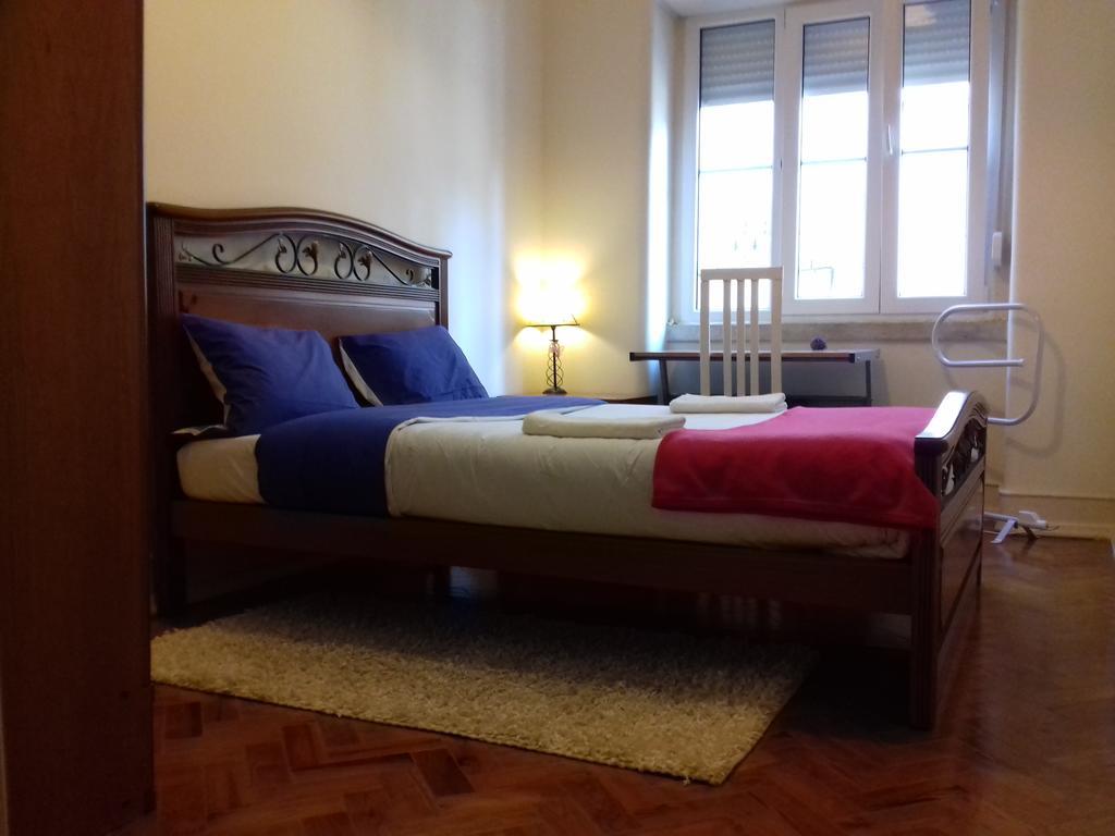 Voyage Guest House Lisbona Esterno foto